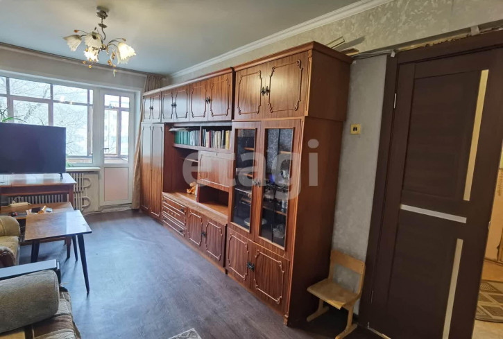 3-комн квартира улица Брянского Фронта