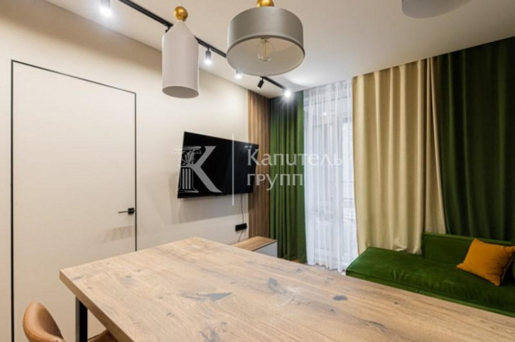 3-комн квартира улица Газовиков, 73к4