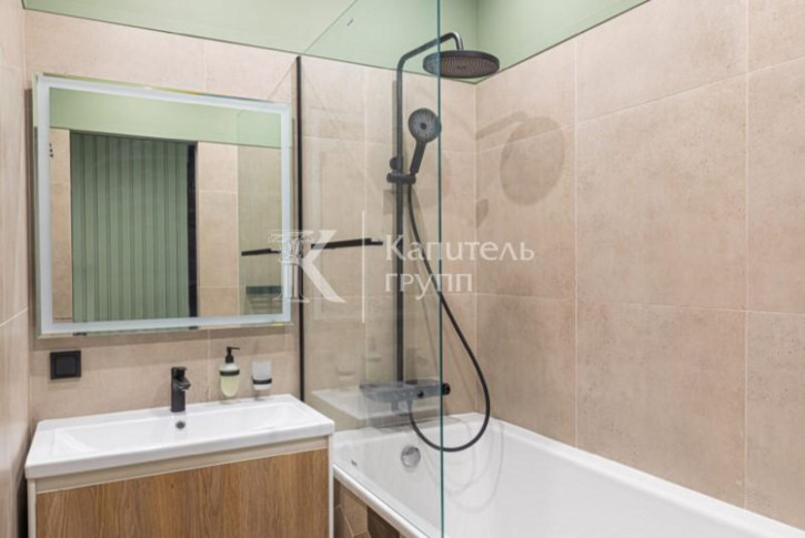 3-комн квартира улица Газовиков, 73к4