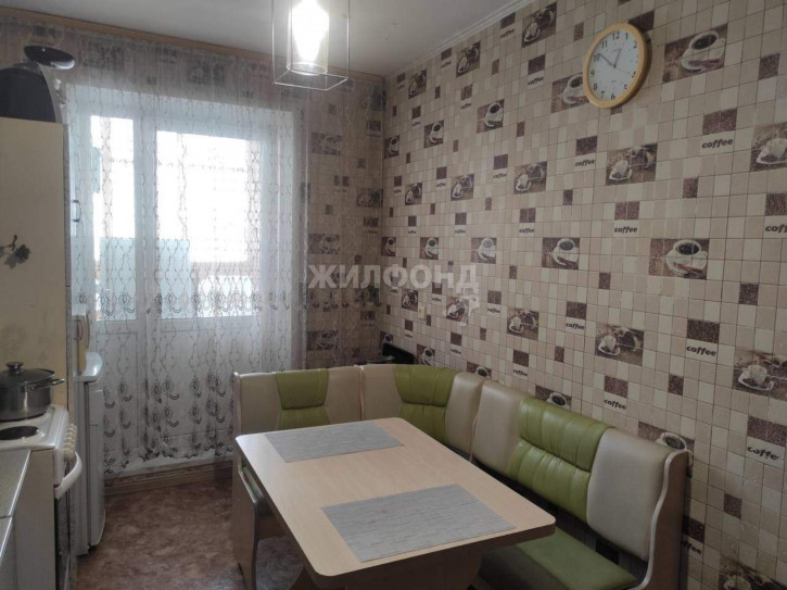 3-комн квартира Дзержинского проспект, д.12
