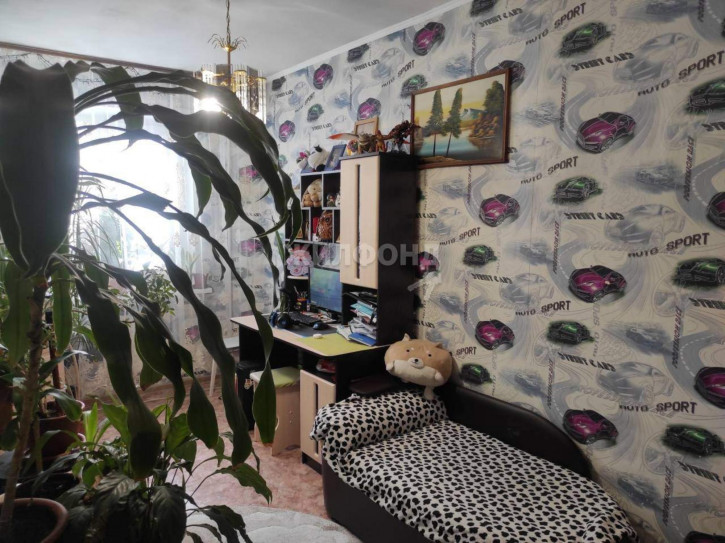 3-комн квартира Дзержинского проспект, д.12
