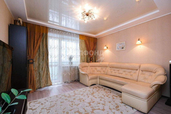 4-комн квартира Красный проспект, д.102/4