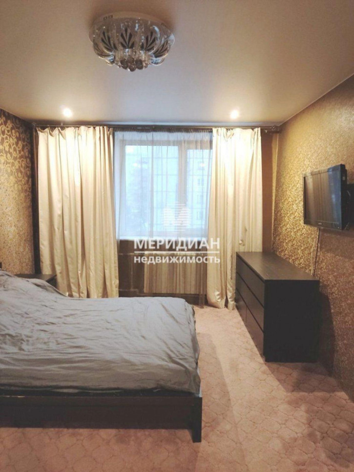 2-комн квартира Островского ул, 10