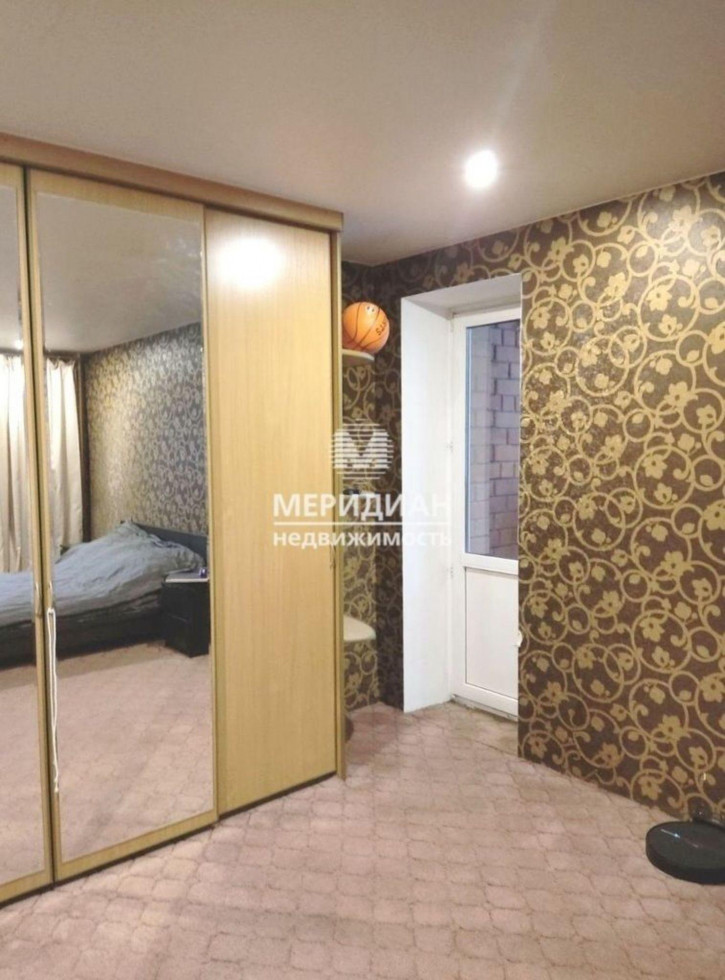 2-комн квартира Островского ул, 10