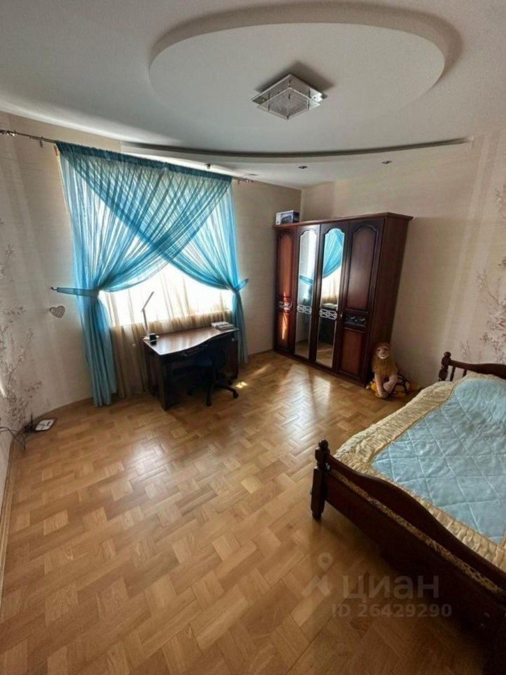 3-комн квартира ул Горького, 70,  д. 70