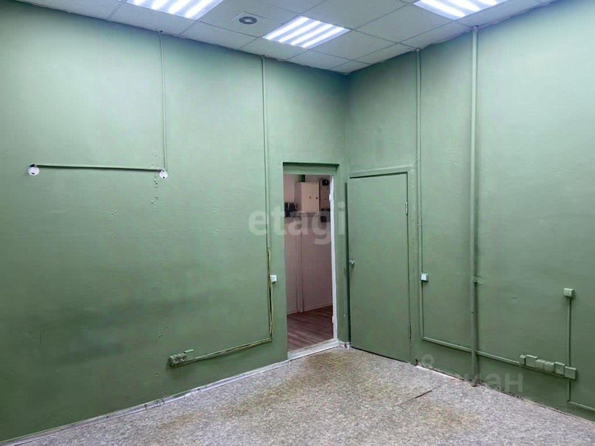 Сдать торговое помещение за 69 810 рублей на улица Шафиева, 1
