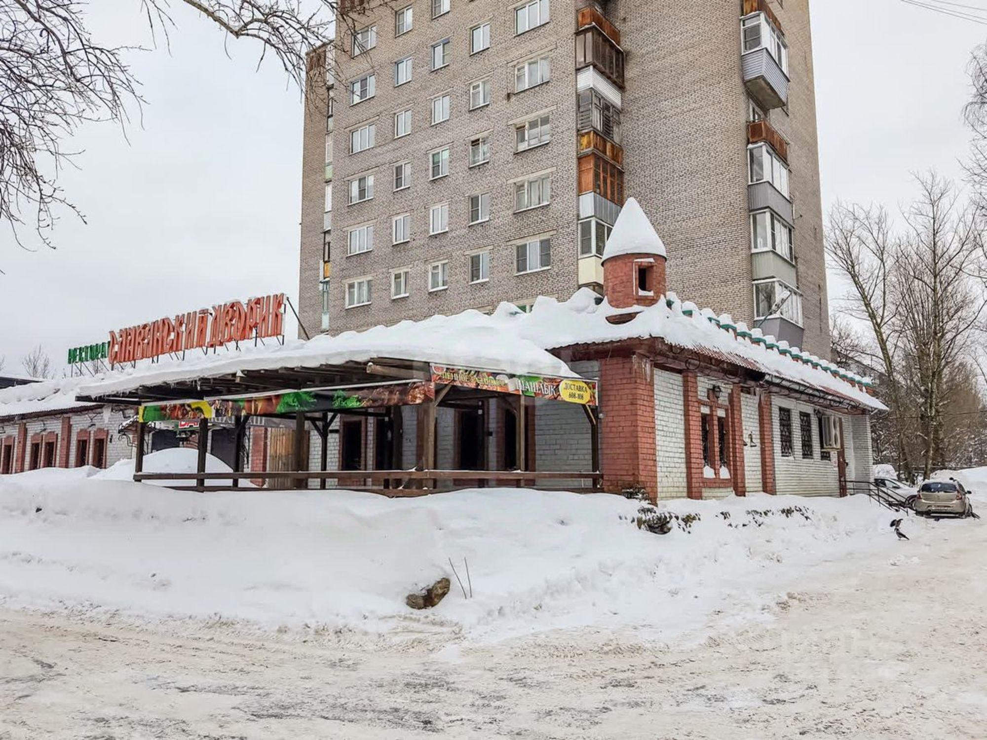 Сдать торговое помещение за 80 001 рублей на улица Краснодонцев, 70