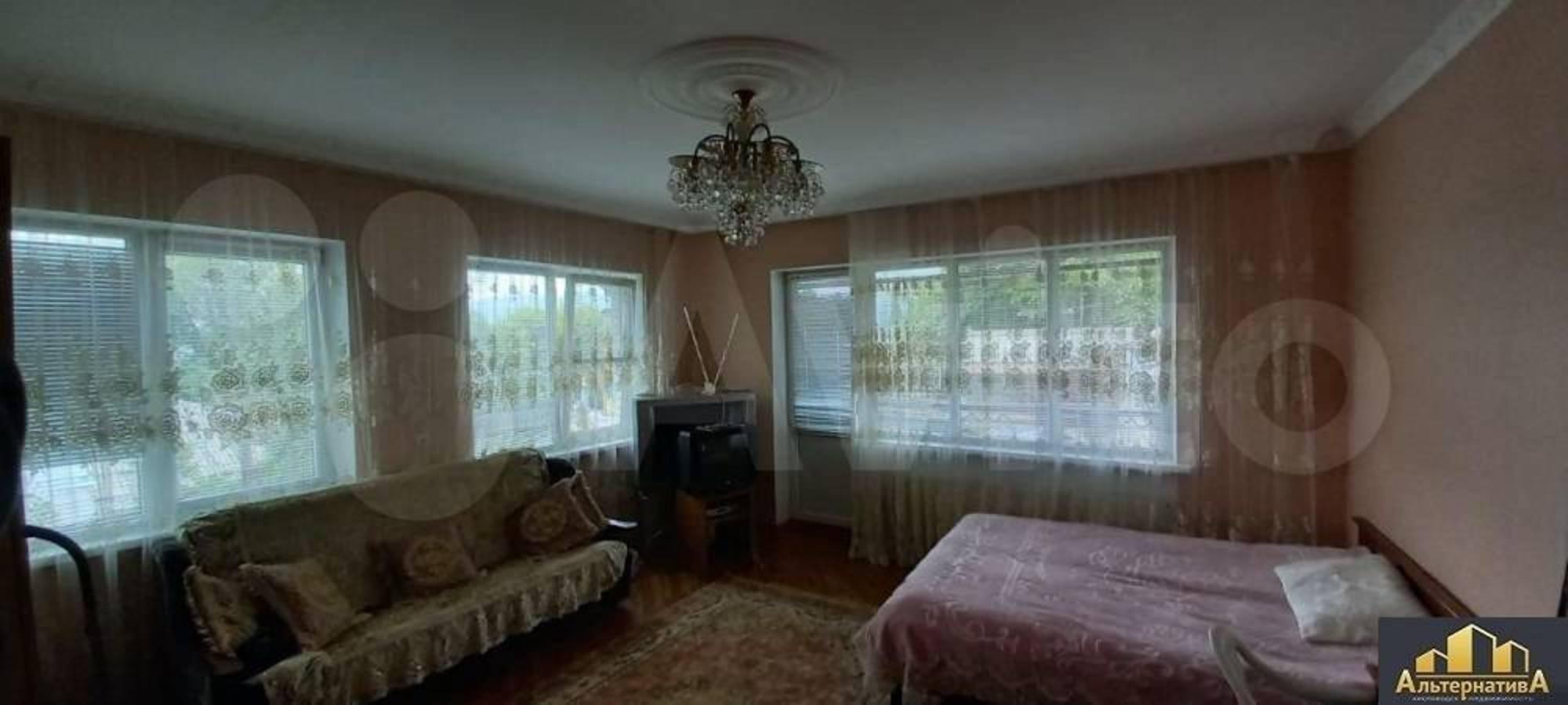 Купить дачу, дом, коттедж за 22 000 000 рублей на Кирова ул.