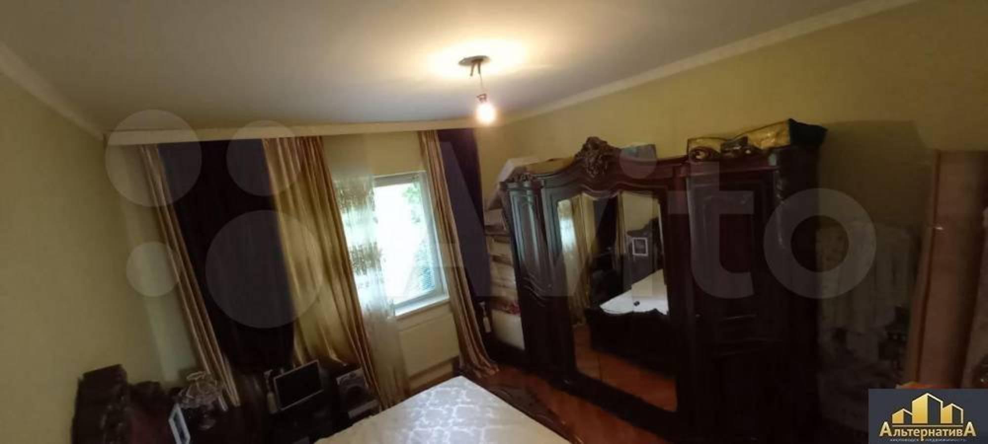 Купить дачу, дом, коттедж за 22 000 000 рублей на Кирова ул.