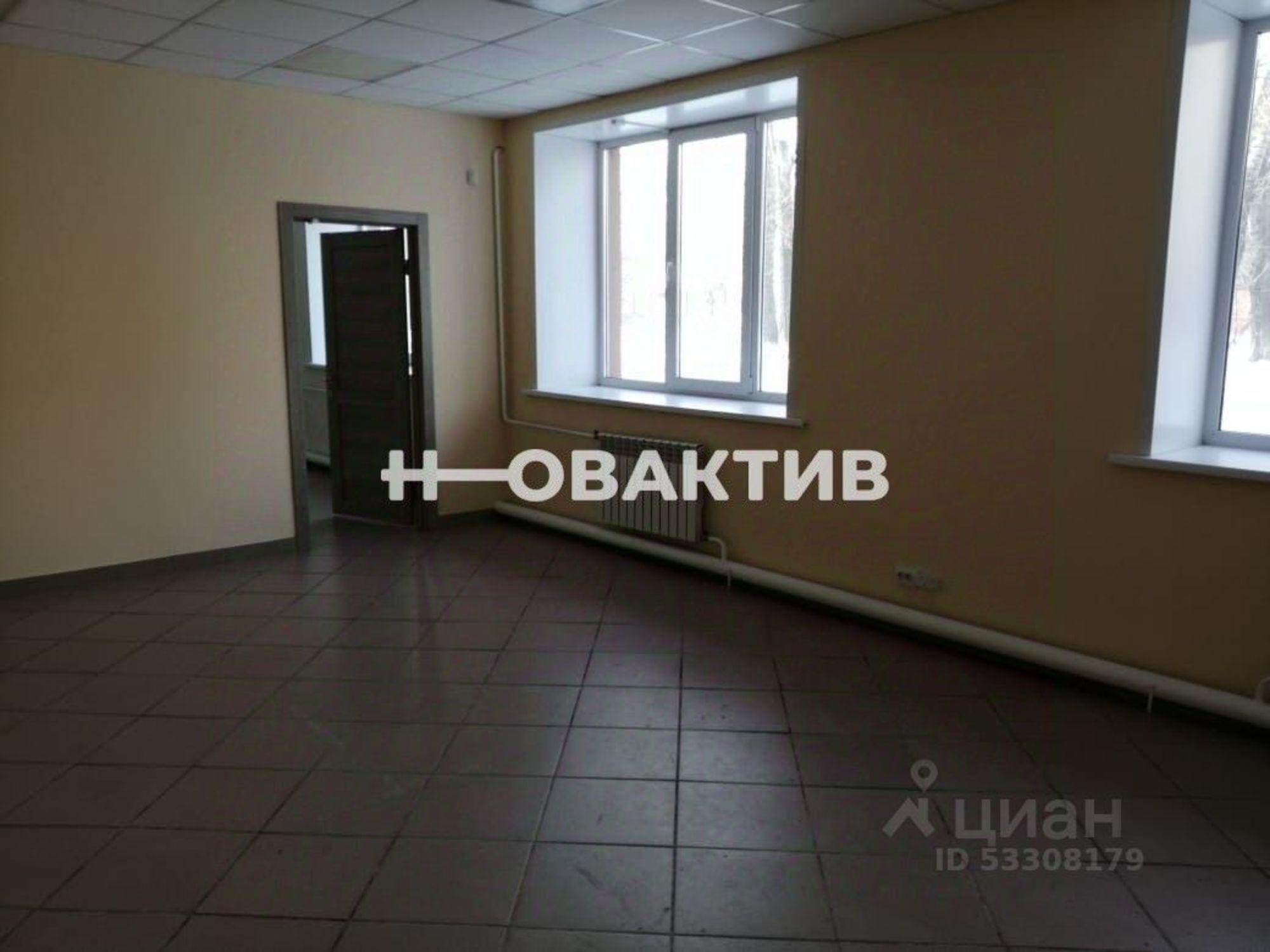 Сдать офис, помещение под офис за 240 000 рублей на улица 40 лет Октября, 10