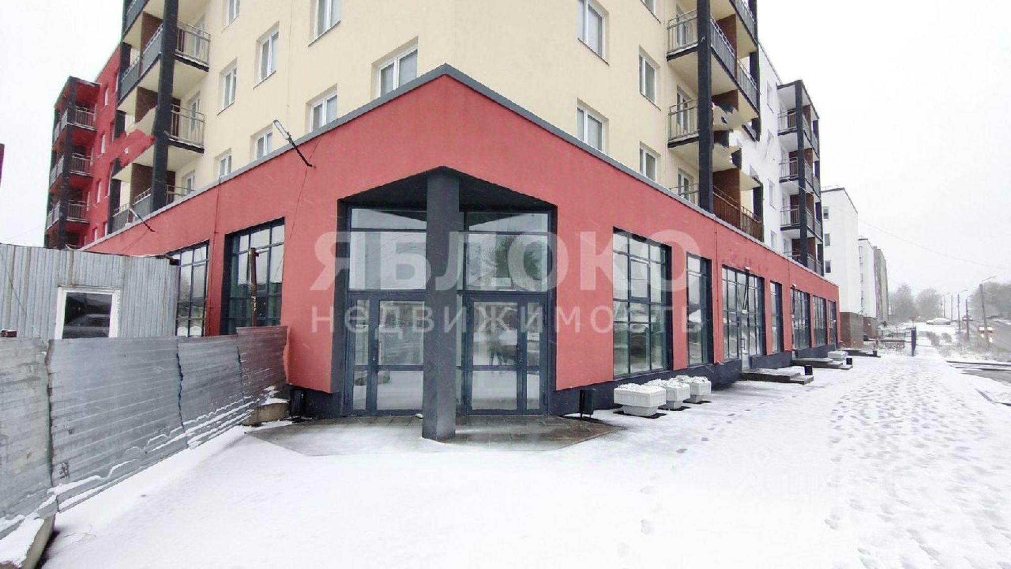 Сдать торговое помещение за 95 003 рублей на улица Уральских Танкистов, 8