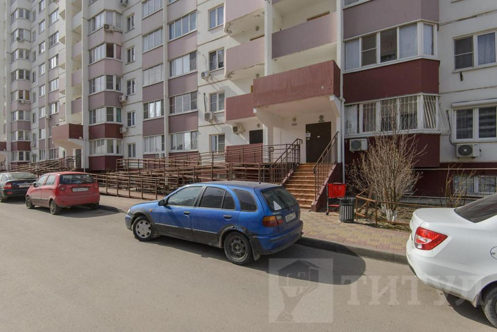 2-комн квартира Суворовский