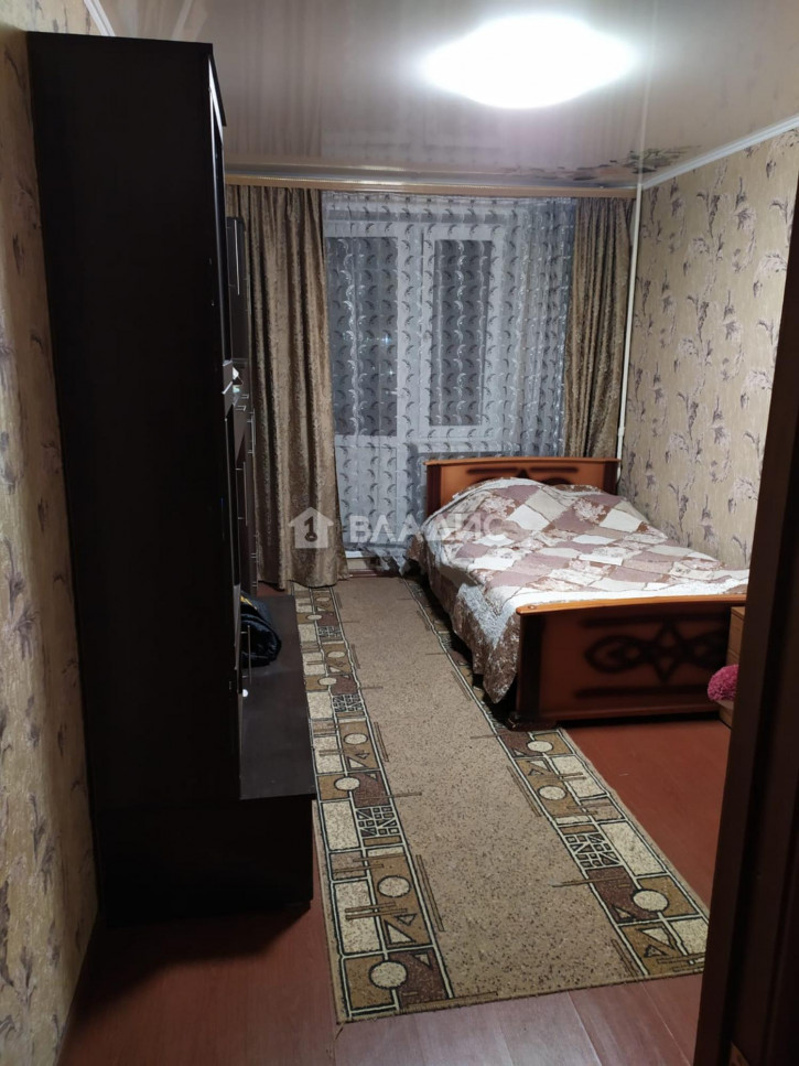 3-комн квартира улица Лакина