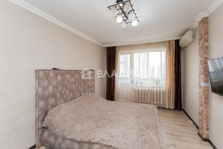 2-комн квартира улица Нижняя Дуброва