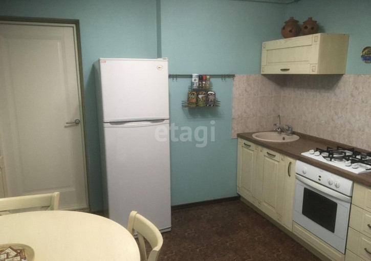 3-комн квартира Ленинградская улица, 76а