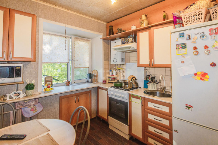 3-комн квартира улица Водников, 2
