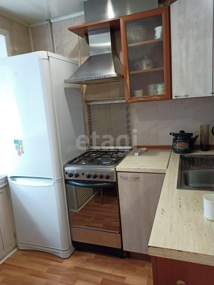 3-комн квартира Геологоразведчиков пр, 1
