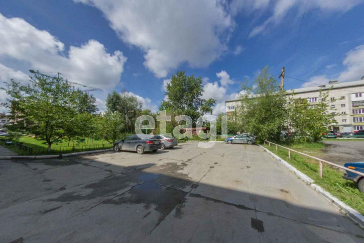 1-комн квартира Боровская, 3