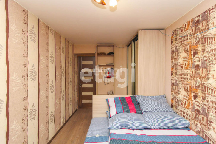 3-комн квартира Осипенко, 84а