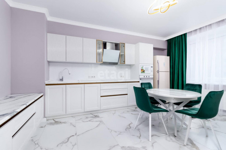 3-комн квартира Республики, 204/6