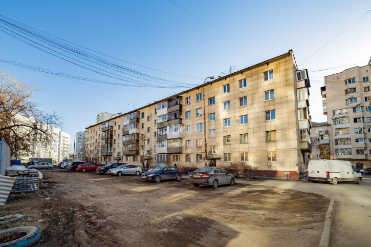 3-комн квартира Переходный переулок, 2а