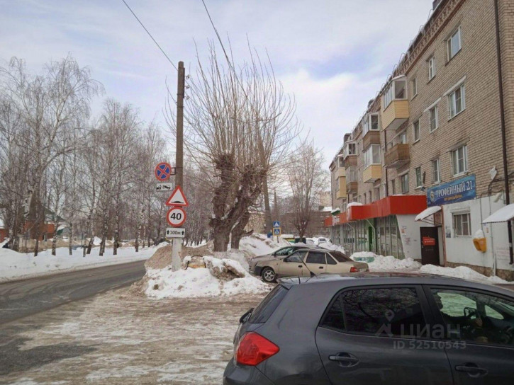 Отдельное здание улица Ж.Крутовой, 10А,  д. 10А