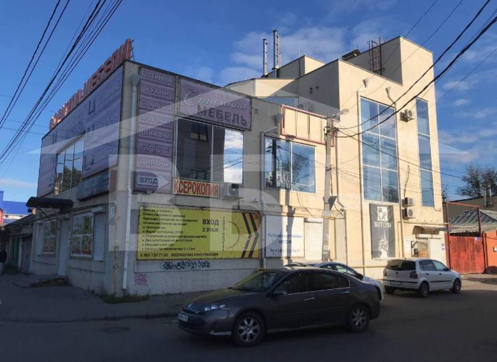 Купить помещение свободного назначения за 50 000 000 рублей на Урицкого улица, 43