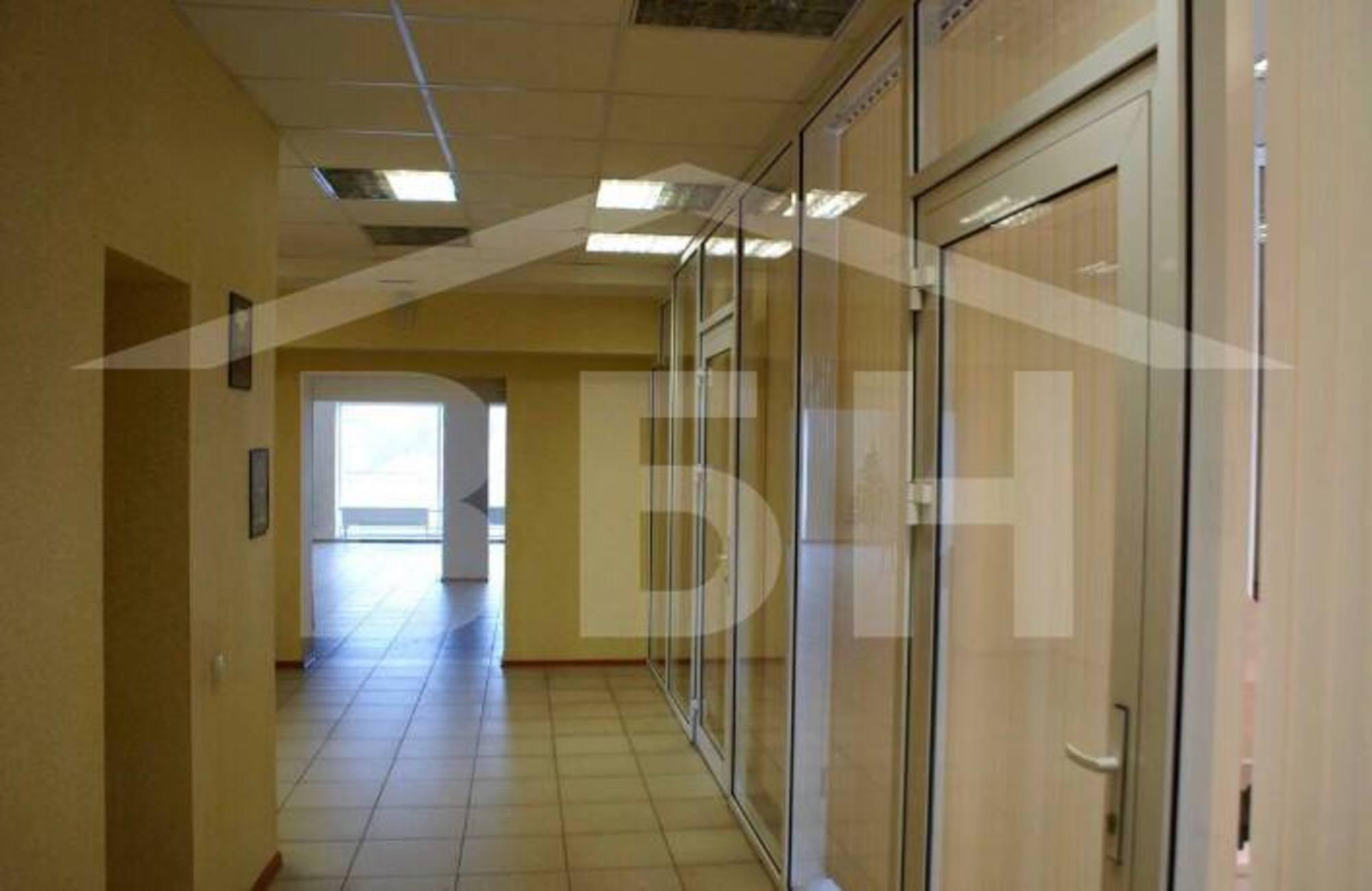 Купить помещение свободного назначения за 50 000 000 рублей на Урицкого улица, 43