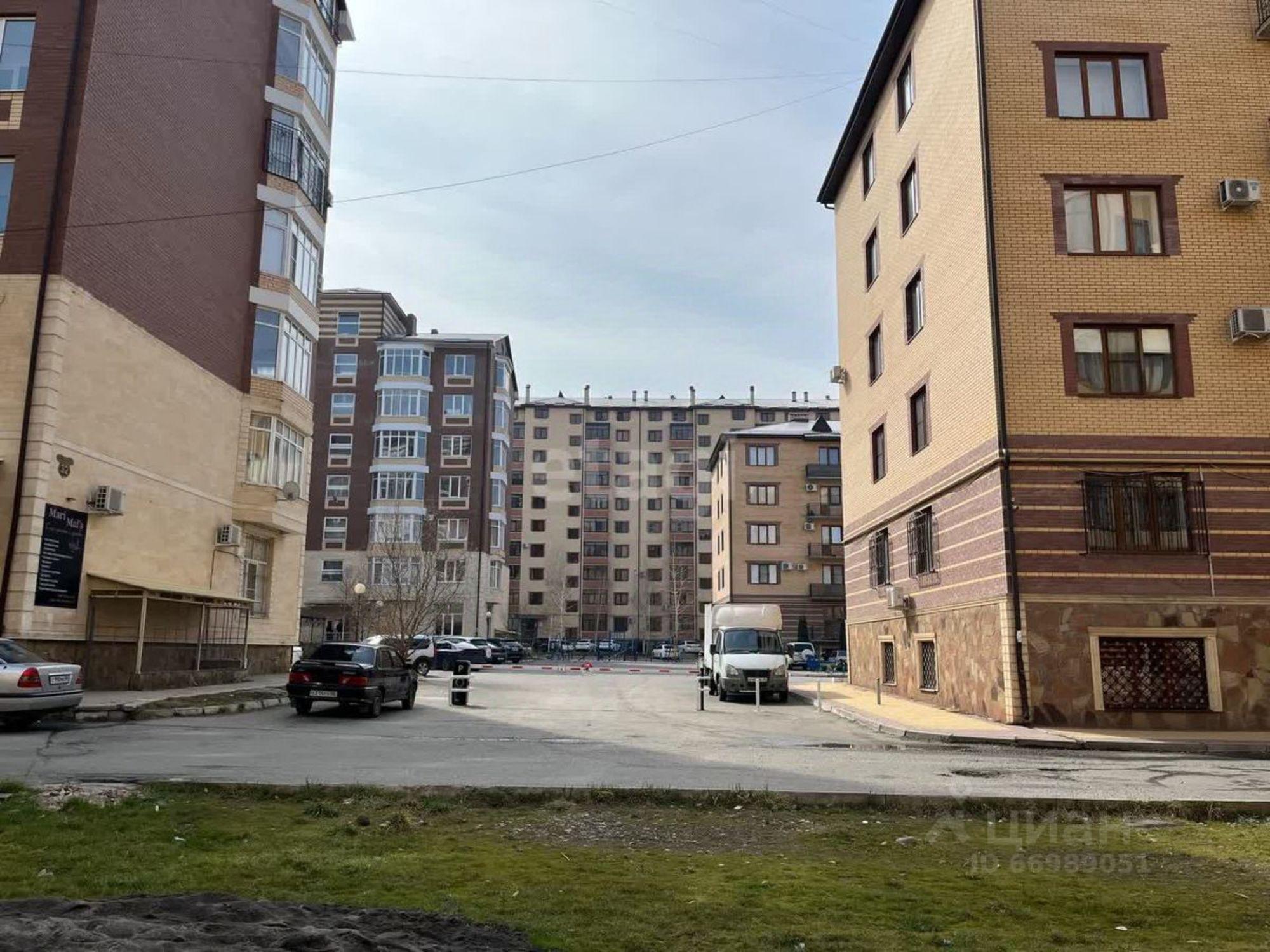 Купить офис, помещение под офис за 9 000 030 рублей на улица Дошлако Мальсагова, 23