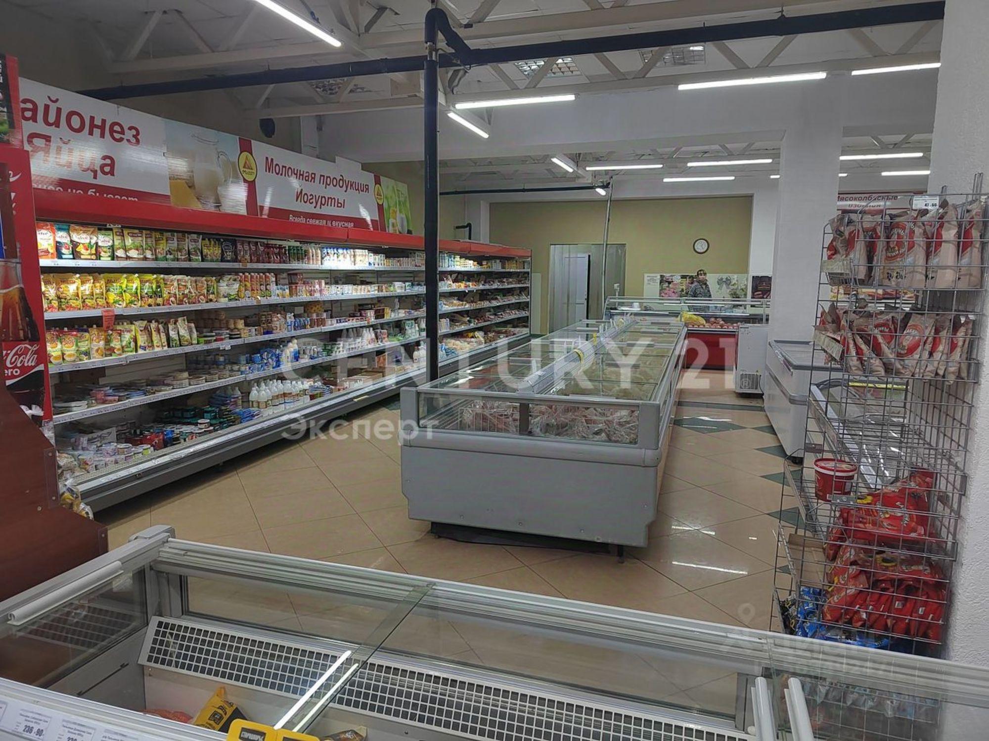 Сдать торговое помещение за 550 000 рублей на Школьная улица, 15