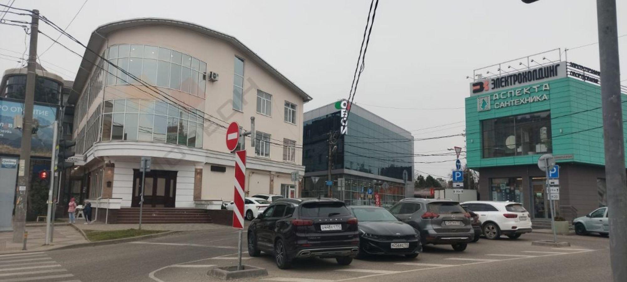 Сдать торговое помещение за 50 000 рублей на Передовая ул, 36
