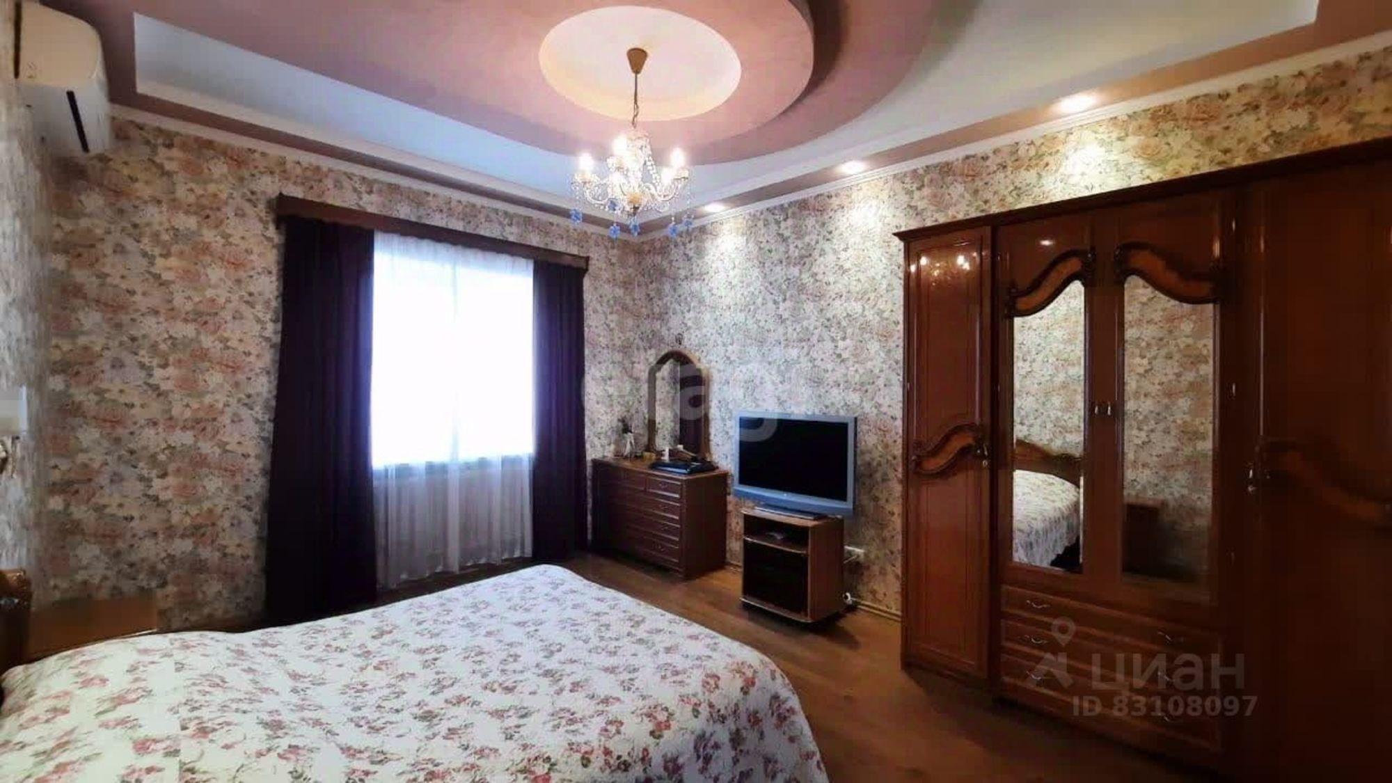 Сдать дачу, дом, коттедж за 150 000 рублей на улица Бабушкина, 115