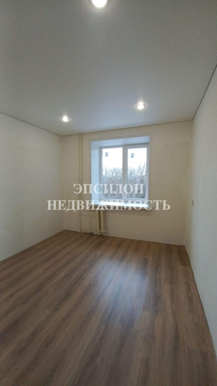3-комн квартира Черняховского, 62