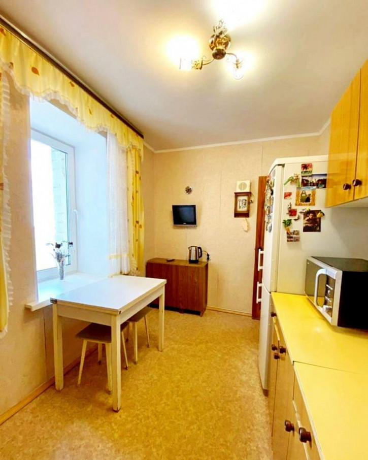 2-комн квартира Королева улица, 20