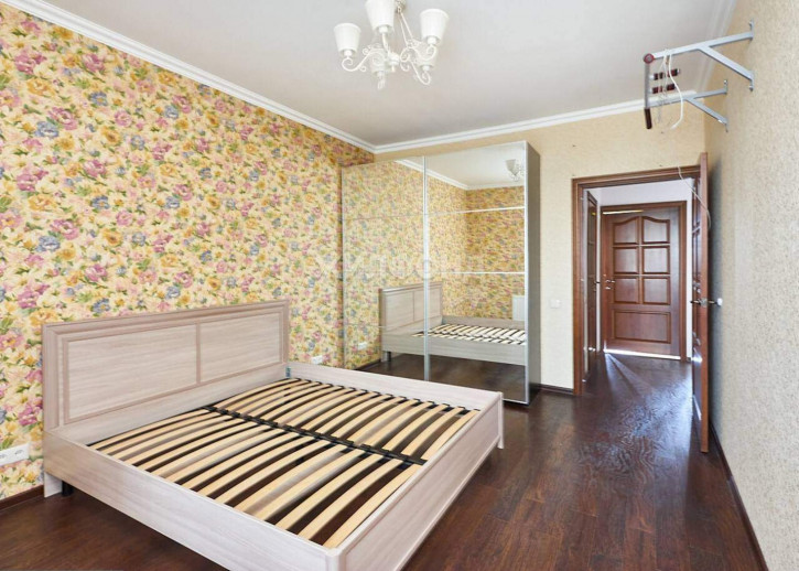 3-комн квартира Сухарная улица, д.101