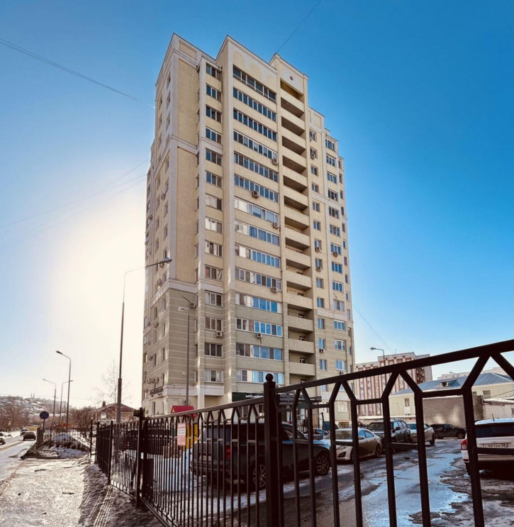 1-комн квартира Суворова ул, 159