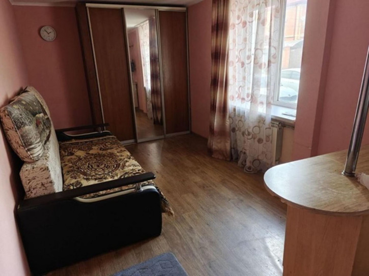 2-комн квартира Крупской улица, 101