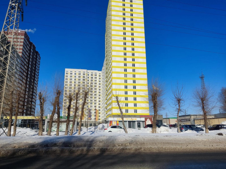 3-комн квартира в новом доме улица Юркина, 10