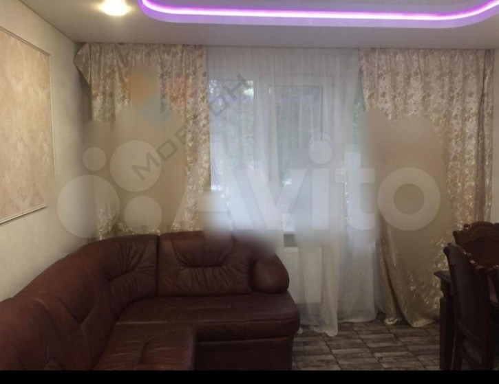 2-комн квартира Тепличная ул, 38