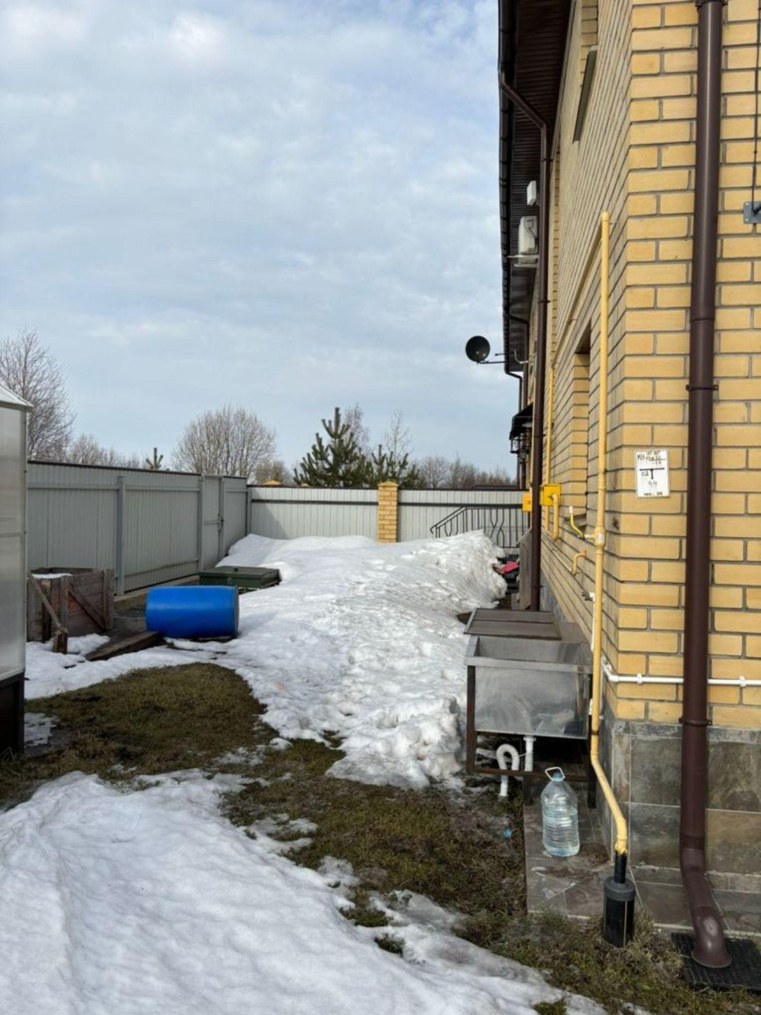 Купить дачу, дом, коттедж за 25 000 000 рублей на Рябиновая ул, 37