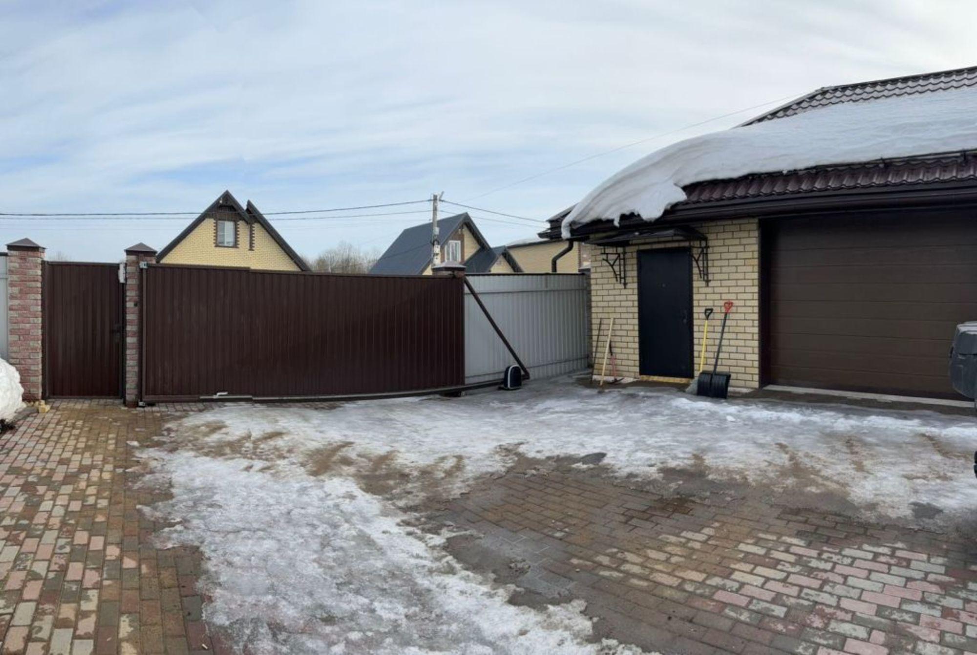 Купить дачу, дом, коттедж за 25 000 000 рублей на Рябиновая ул, 37
