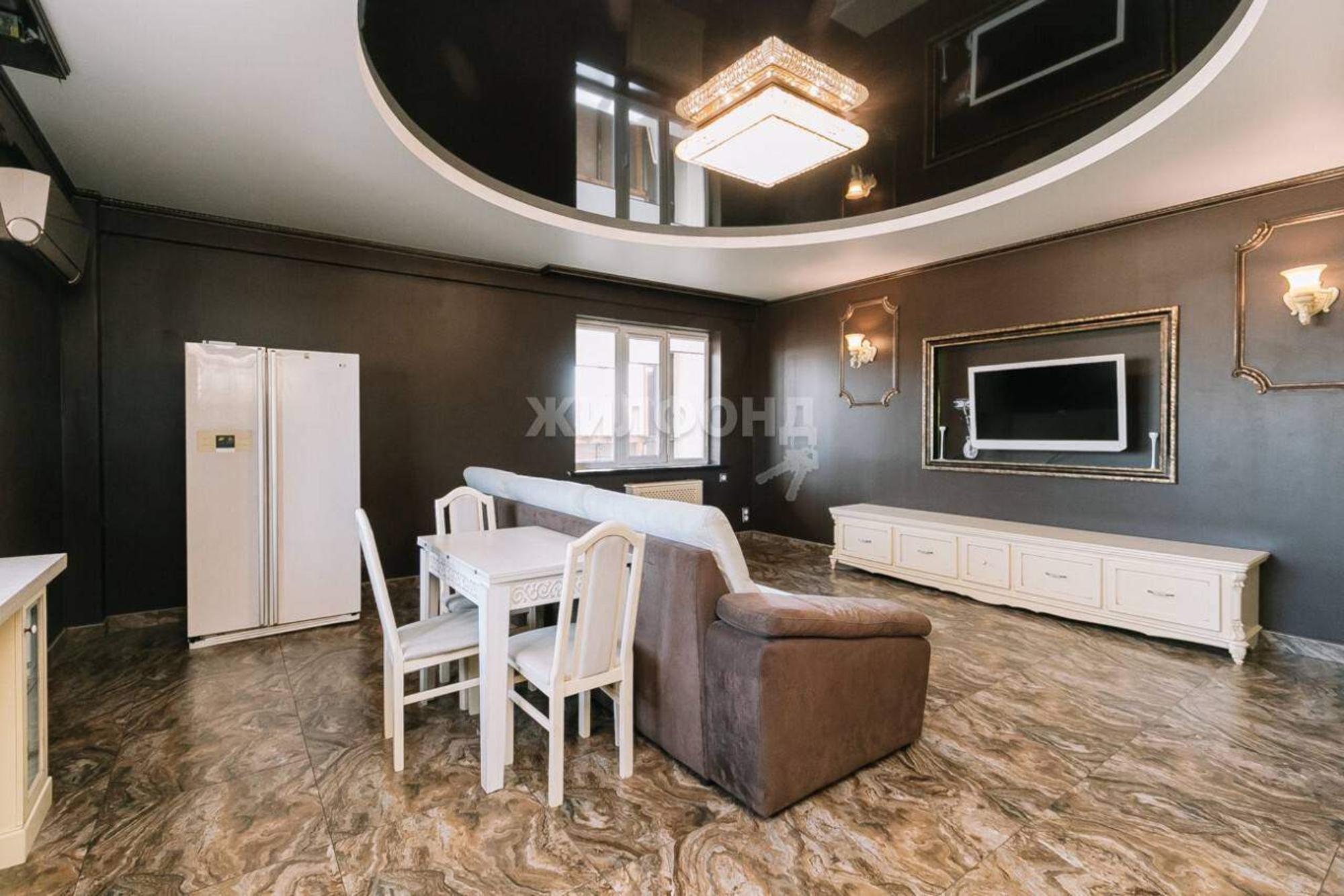 Купить квартиру за 14 299 000 рублей на Галущака улица, д.17
