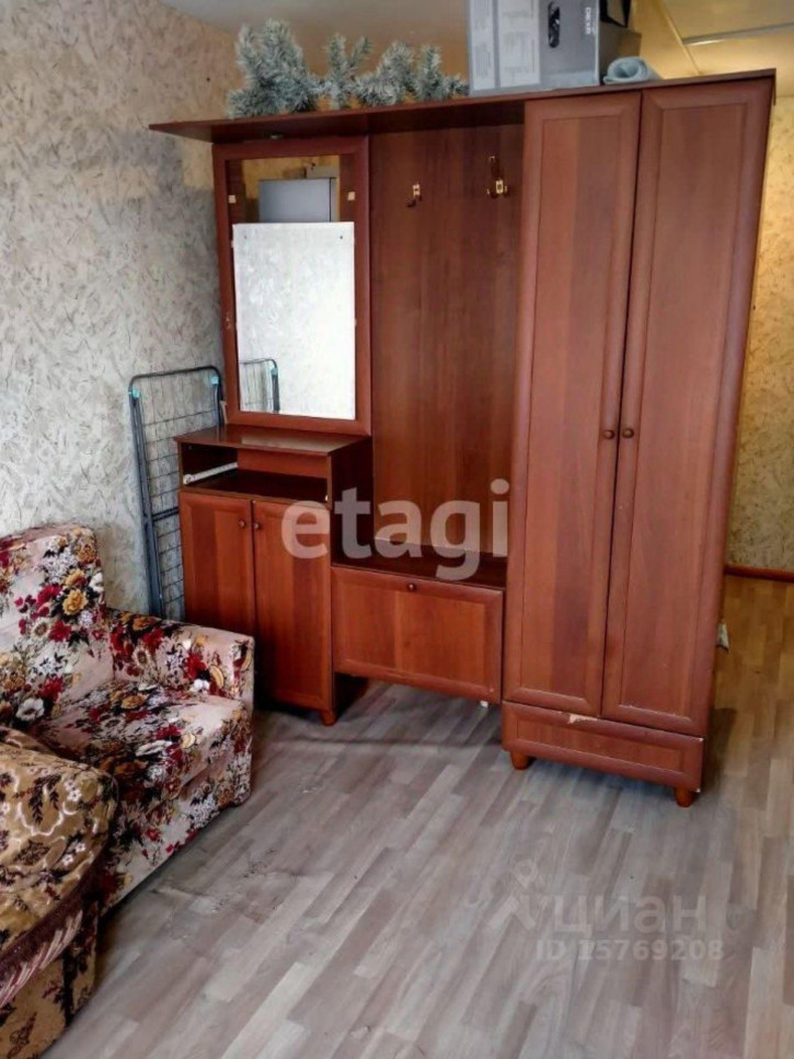 Комната улица Старовского, 17,  д. 17