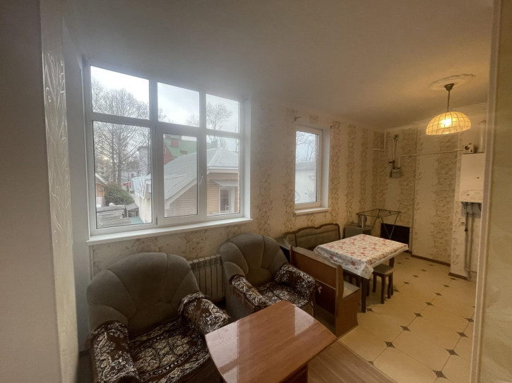 2-комн квартира улица Кати Соловьяновой, 84