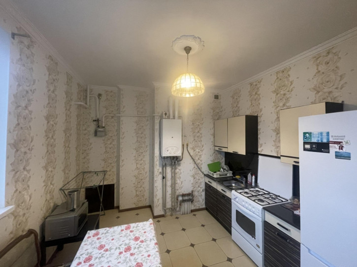 2-комн квартира улица Кати Соловьяновой, 84