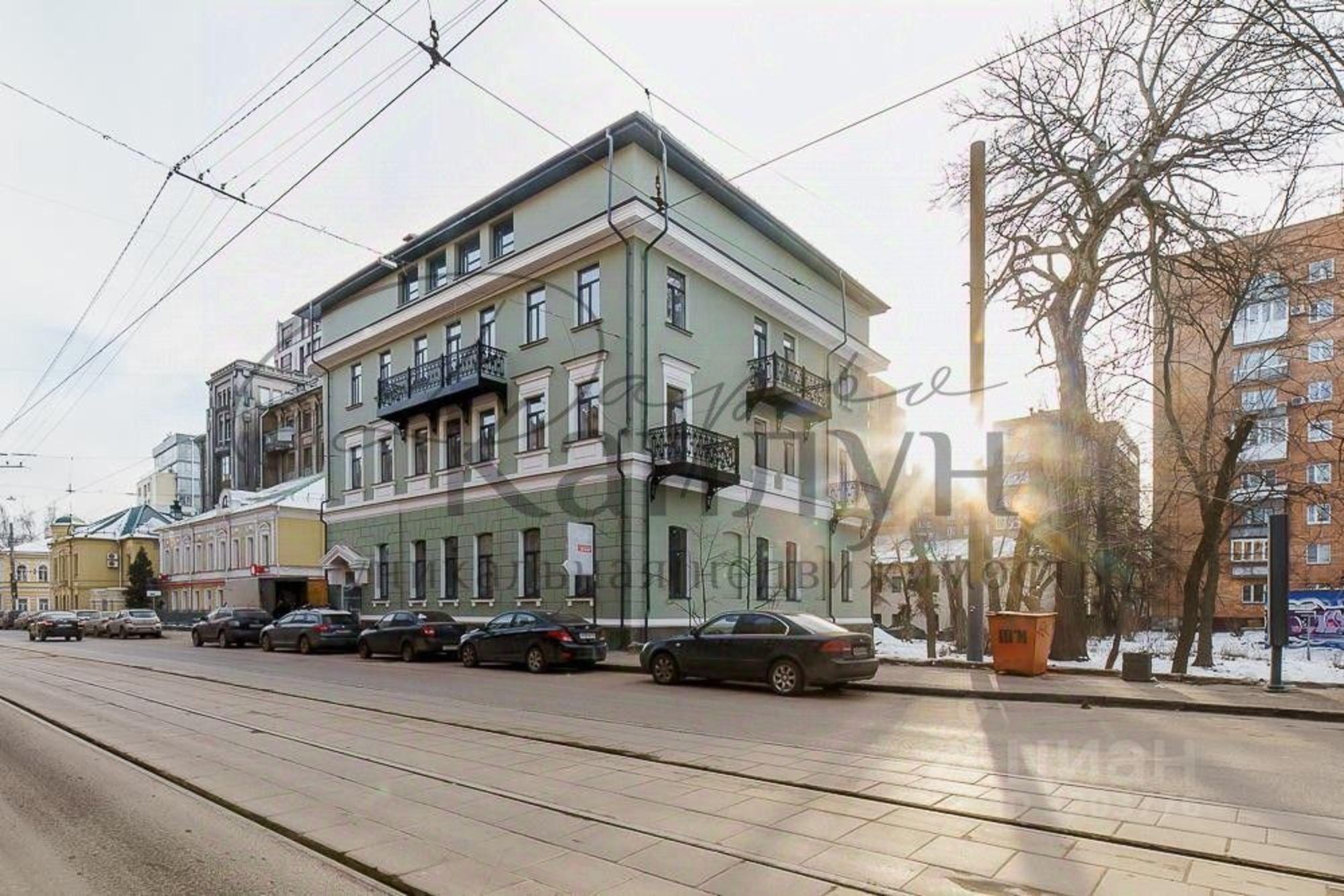Сдать ОСЗ, отдельно стоящее здание за 83 333 рублей на Большая Печёрская улица, 3