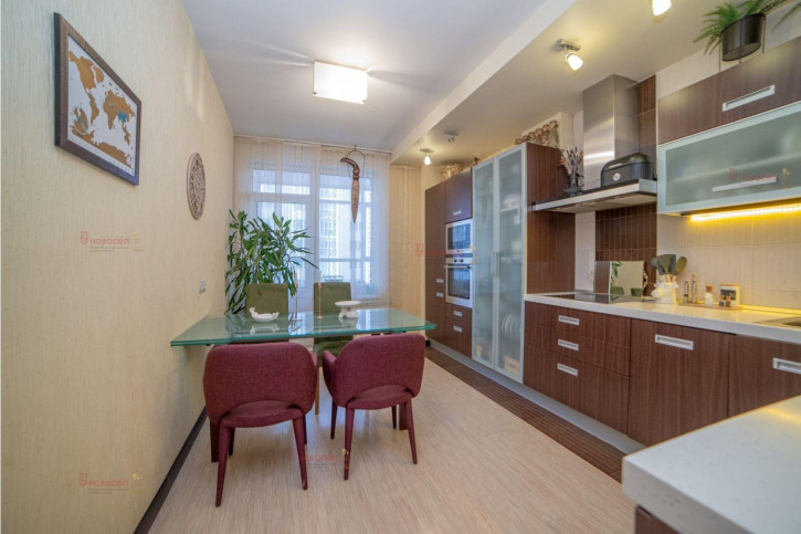 2-комн квартира Радищева 33