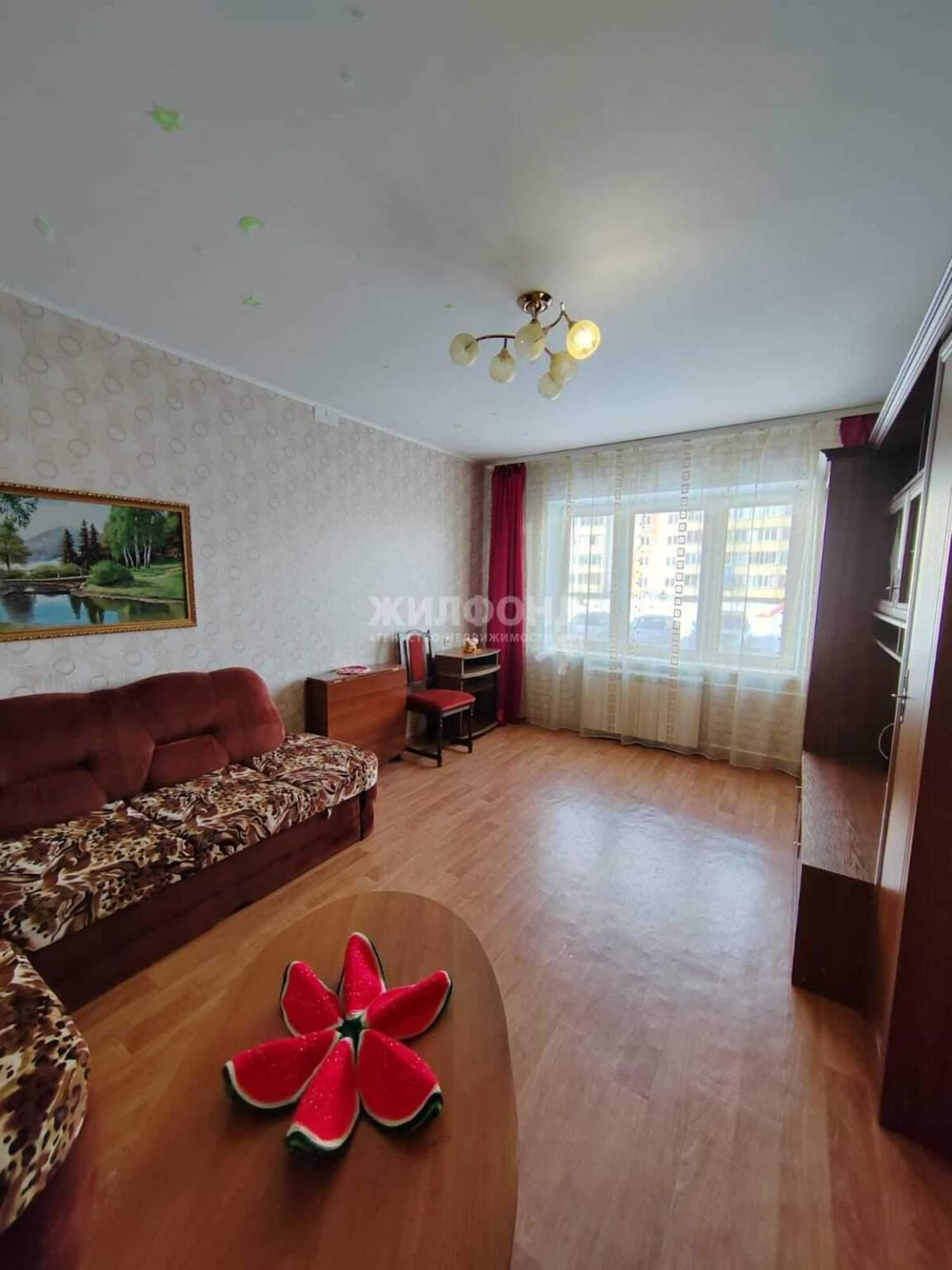 Сдать квартиру за 18 000 рублей на Петухова улица, д.103/3