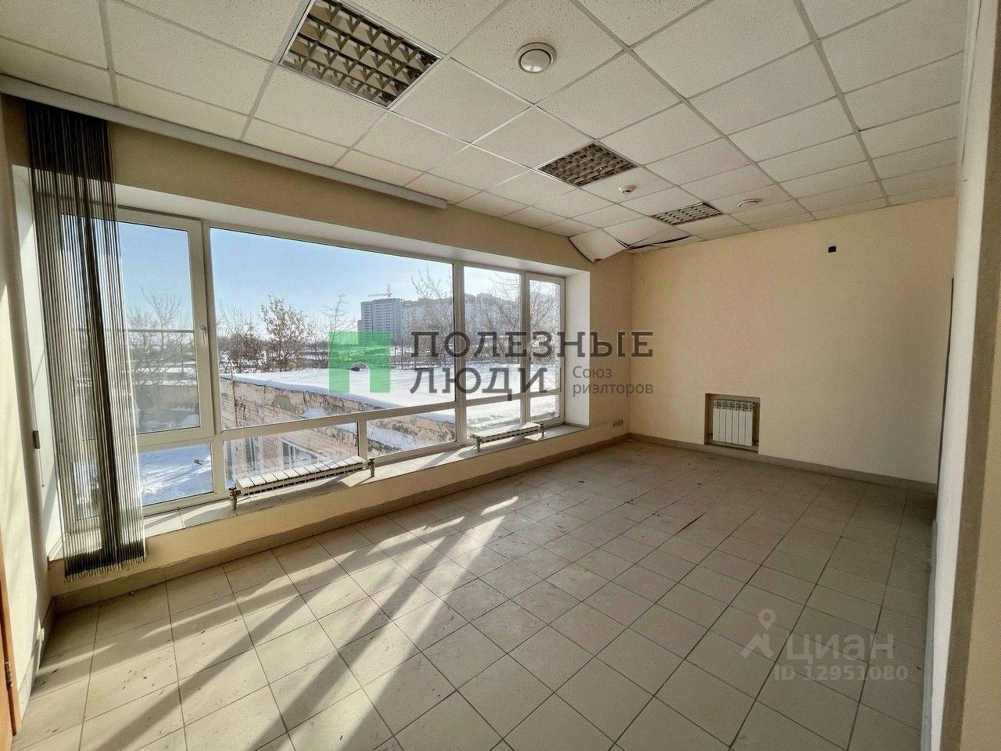 Купить ОСЗ, отдельно стоящее здание за 11 000 300 рублей на ул им Орджоникидзе Г.К., 12Б