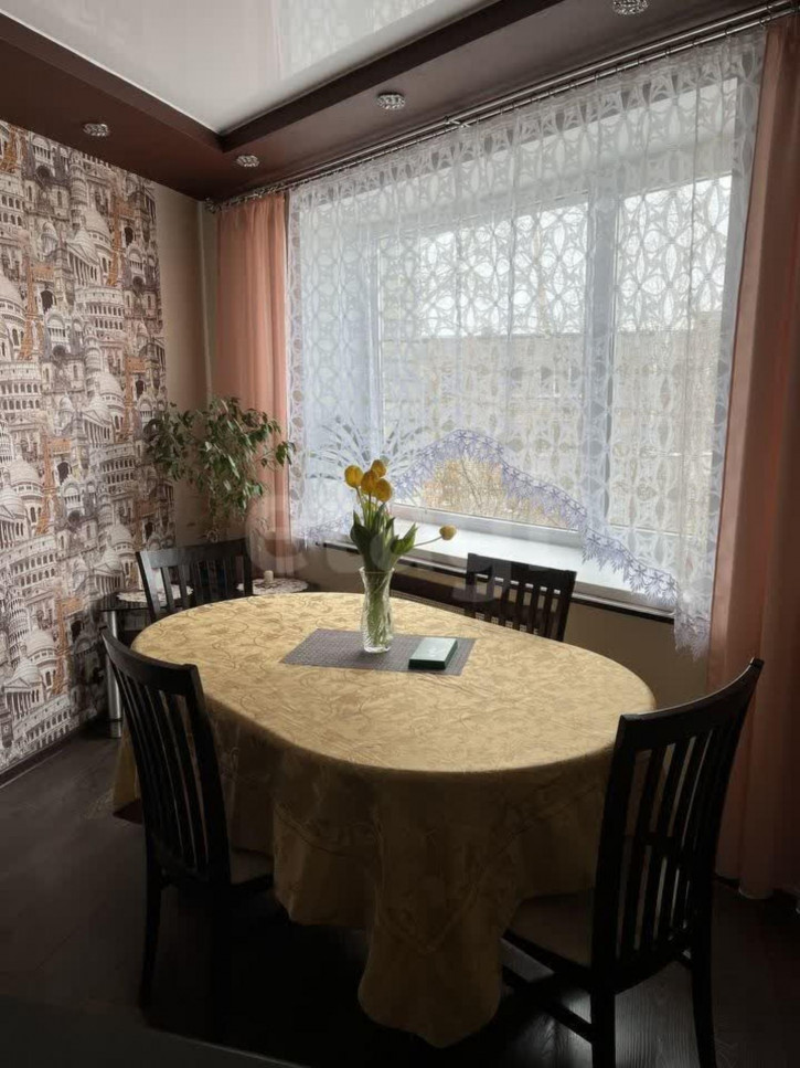 4-комн квартира Благовещенская улица, 89